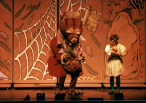 GIANT Puppet Show - Princess Thimbelina and Mole stageshot